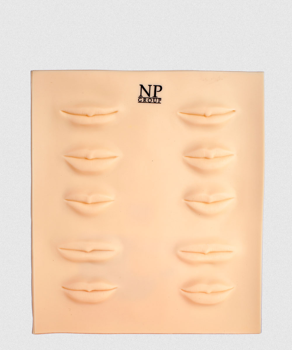 MAKEUP PRACTICE LIPS